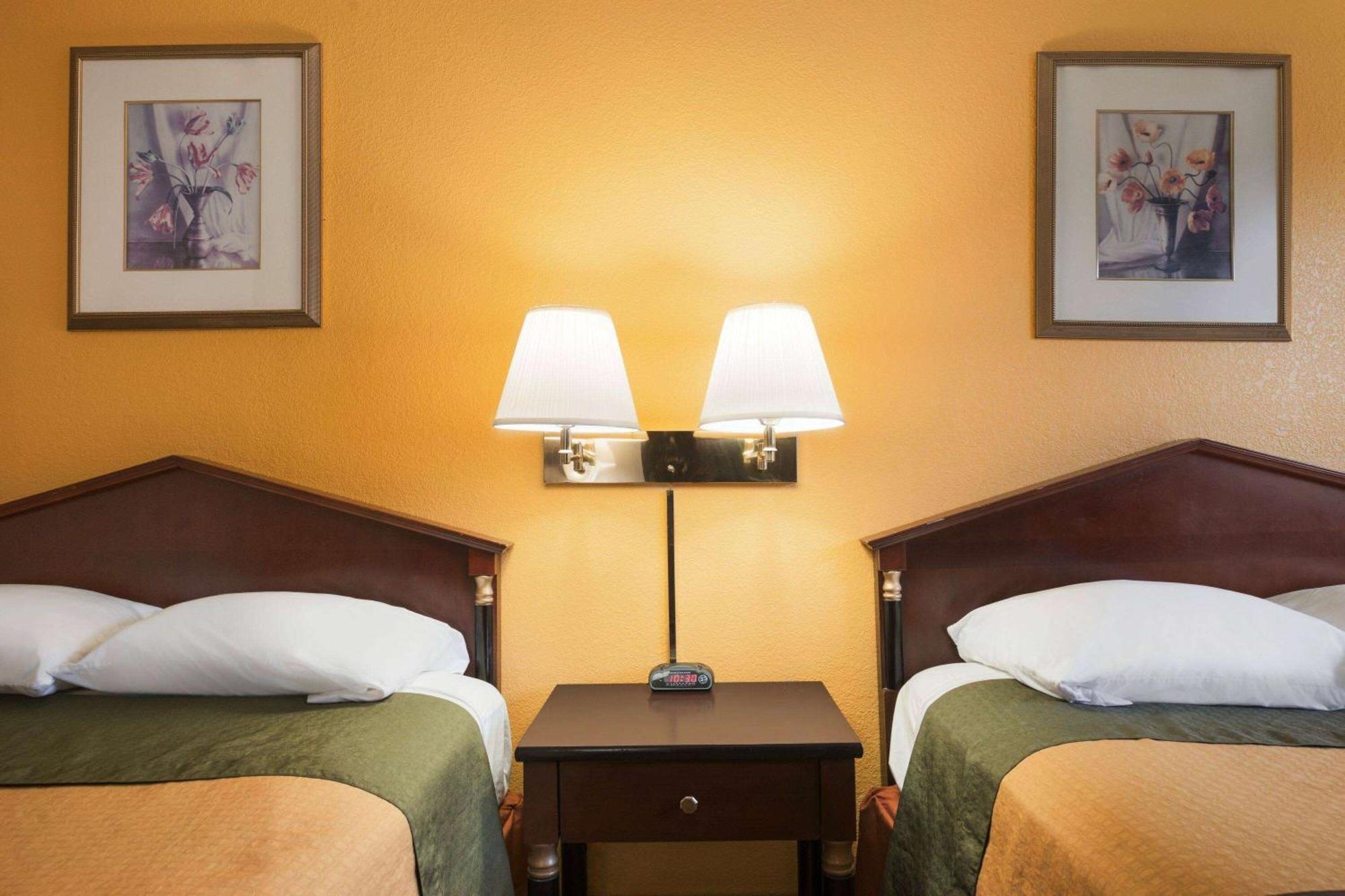 Brookville Inn Extérieur photo